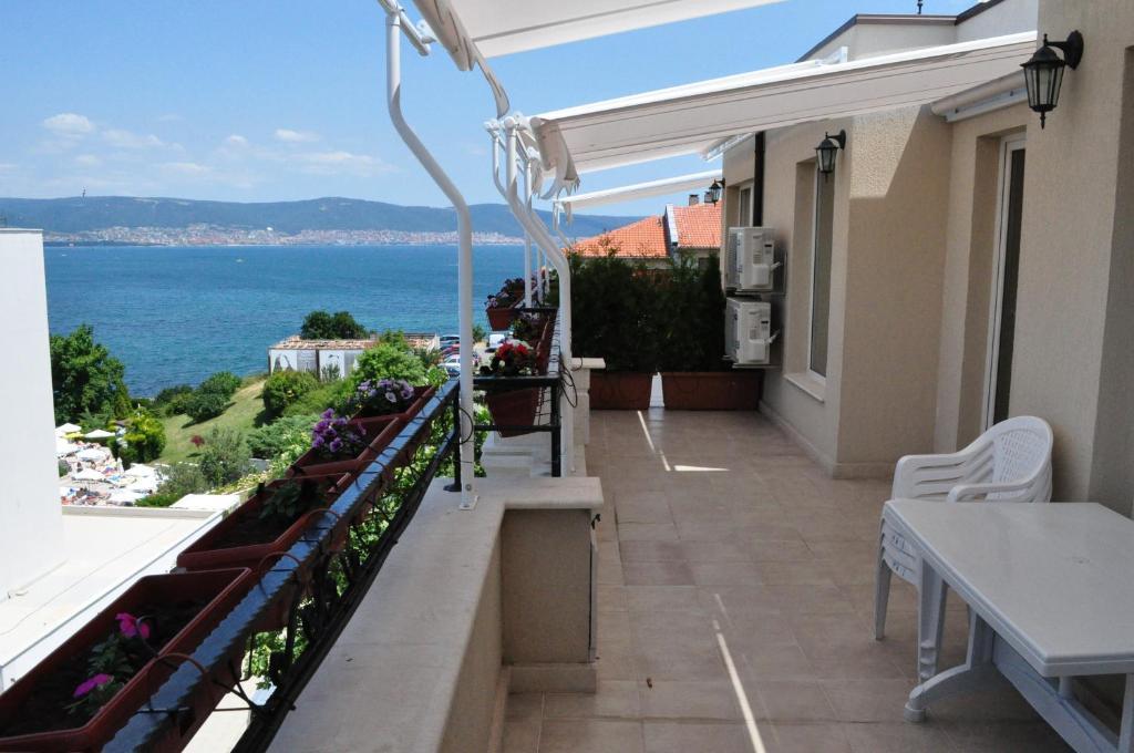 St. George Apartments Nessebar Exterior foto