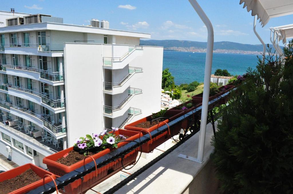 St. George Apartments Nessebar Exterior foto